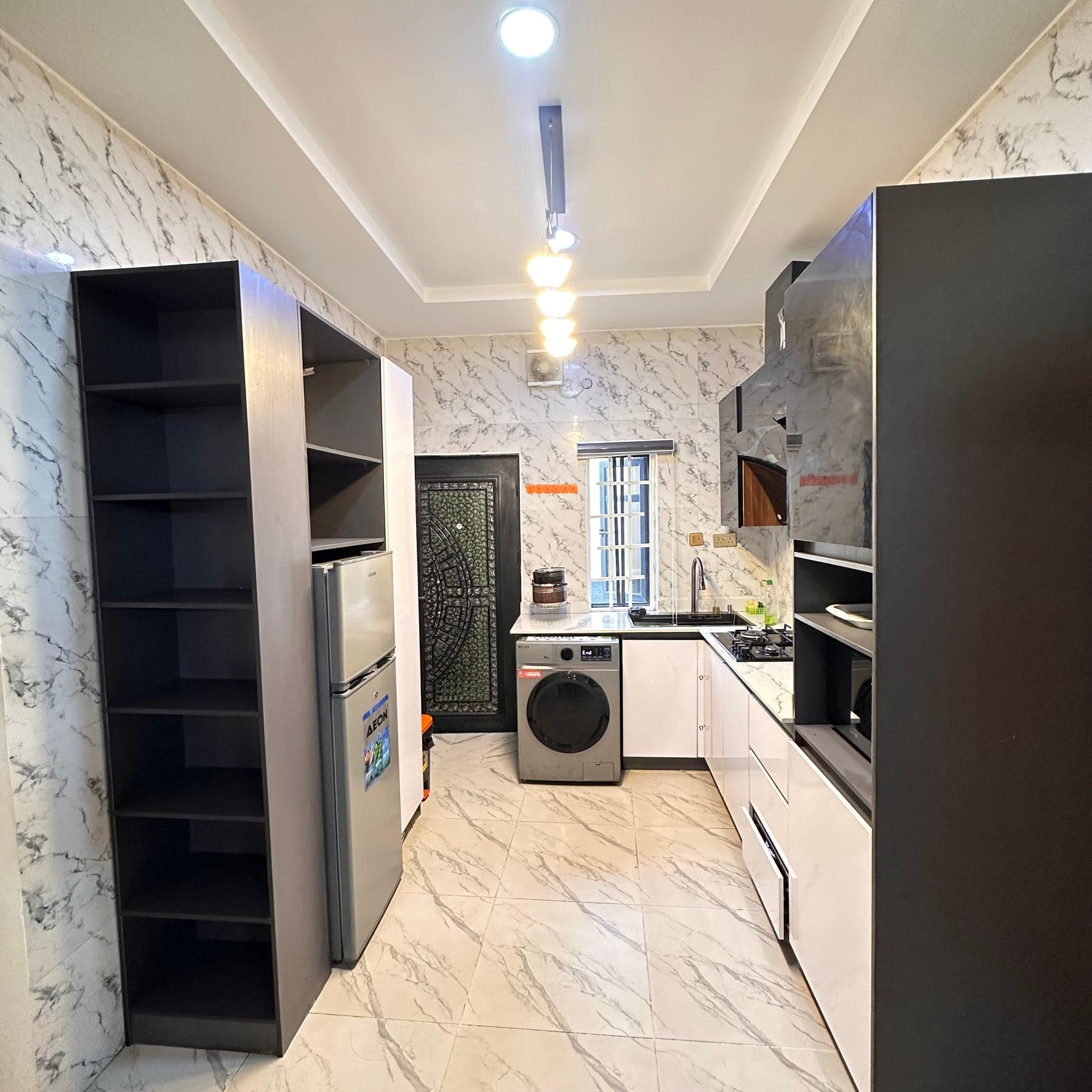Kitchen in Unit 3